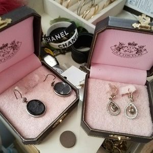 Pre Loved Juicy Couture silver dangles